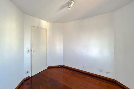 Apartamento para alugar com 81m², 3 quartos e 2 vagasQuarto 2