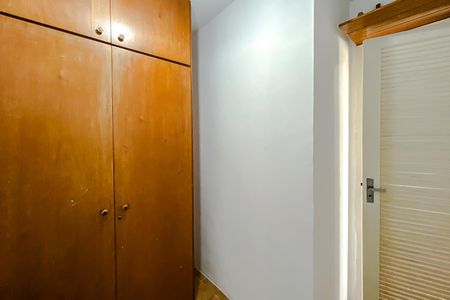 Apartamento para alugar com 81m², 3 quartos e 2 vagasQuarto de Serviço