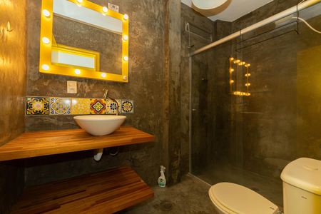 Apartamento para alugar com 38m², 1 quarto e sem vaga Apartamento para alugar com 38m², 1 quarto e sem vagaBanheiro