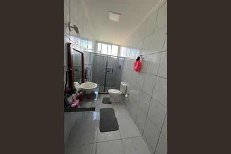Casa para alugar com 391m², 4 quartos e 3 vagasBanheiro 2