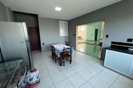 Casa para alugar com 391m², 4 quartos e 3 vagasCozinha
