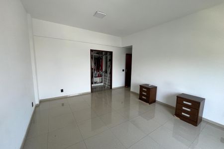 Casa para alugar com 391m², 4 quartos e 3 vagasQuarto 4