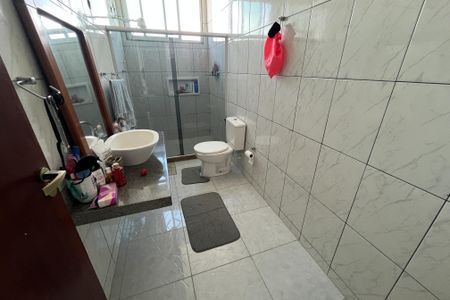 Casa para alugar com 391m², 4 quartos e 3 vagasBanheiro 2