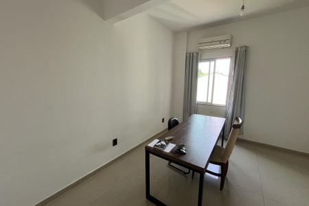 Casa para alugar com 391m², 4 quartos e 3 vagasEscritorio