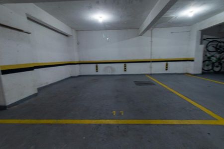 Garagem de apartamento à venda com 3 quartos, 93m² em Água Verde, Curitiba