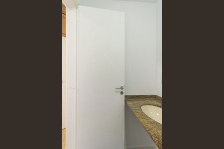 Apartamento à venda com 93m², 3 quartos e 2 vagas Apartamento à venda com 93m², 3 quartos e 2 vagasBanheiro da Suíte