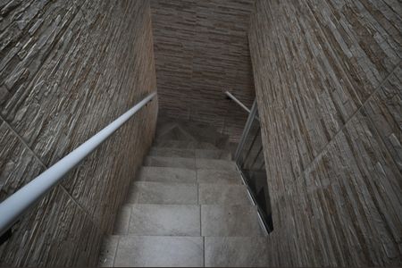 Escada de acesso de apartamento à venda com 1 quarto, 45m² em Vila Maria Alta, São Paulo