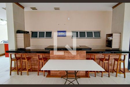 Apartamento à venda com 100m², 2 quartos e 1 vaga Apartamento à venda com 100m², 2 quartos e 1 vagaÁrea comum - Salão de festas