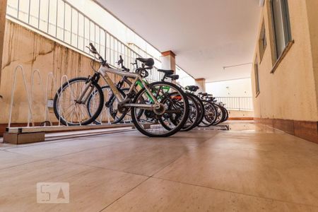 Apartamento à venda com 100m², 2 quartos e 1 vaga Apartamento à venda com 100m², 2 quartos e 1 vagaÁrea comum