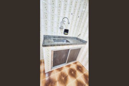 Casa para alugar com 60m², 2 quartos e 2 vagasCozinha