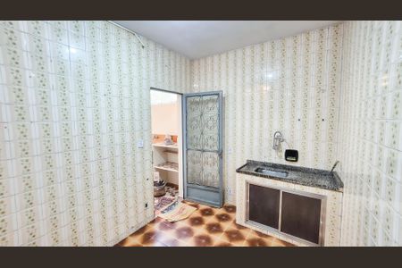 Casa para alugar com 60m², 2 quartos e 2 vagasCozinha