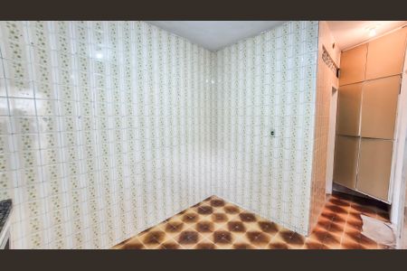 Casa para alugar com 60m², 2 quartos e 2 vagasCozinha