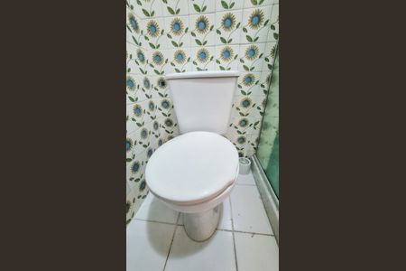 Casa para alugar com 60m², 2 quartos e 2 vagasBanheiro