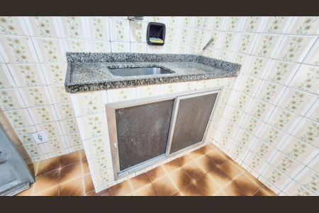 Casa para alugar com 60m², 2 quartos e 2 vagasCozinha