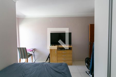 Casa para alugar com 92m², 3 quartos e 2 vagasSuíte