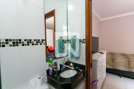 Casa para alugar com 92m², 3 quartos e 2 vagasBanheiro social