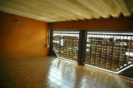 Casa à venda com 179m², 3 quartos e 2 vagasÁrea Externa