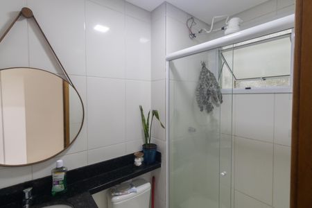 Banheiro de apartamento para alugar com 2 quartos, 56m² em Tremembé, São Paulo