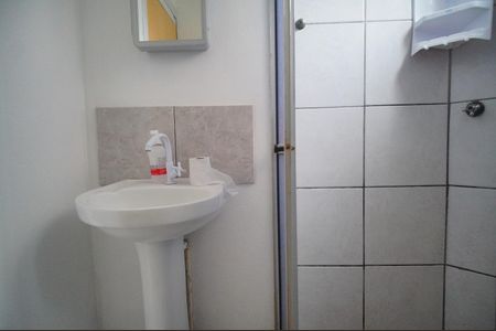 Banheiro de apartamento para alugar com 2 quartos, 46m² em Campina, São Leopoldo