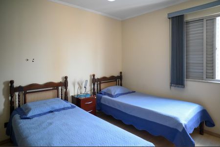 Apartamento à venda com 232m², 3 quartos e 2 vagasSuíte 2