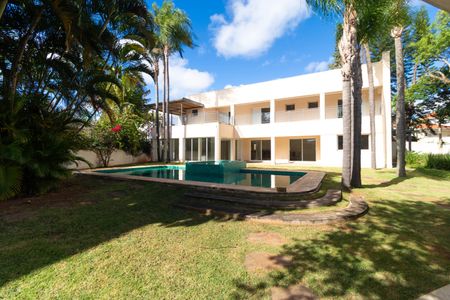 Casa de condomínio à venda com 1076m², 7 quartos e 5 vagasQuintal