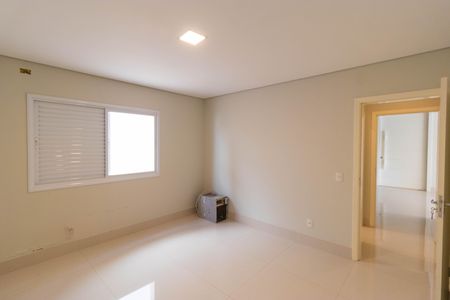 Casa de condomínio à venda com 1076m², 7 quartos e 5 vagasSuíte 01