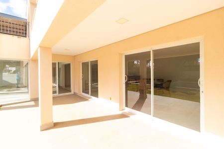 Casa de condomínio à venda com 1076m², 7 quartos e 5 vagasVaranda