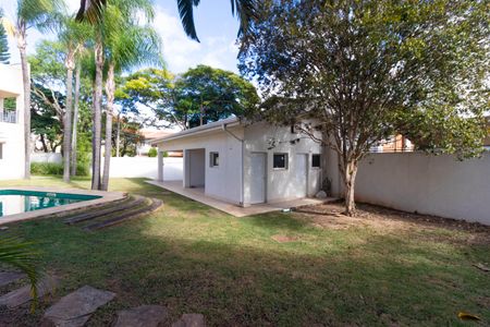 Casa de condomínio à venda com 1076m², 7 quartos e 5 vagasQuintal