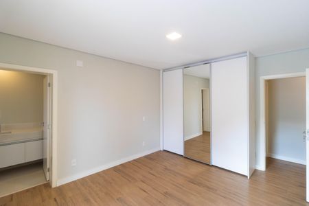 Casa de condomínio à venda com 1076m², 7 quartos e 5 vagasSuíte 04