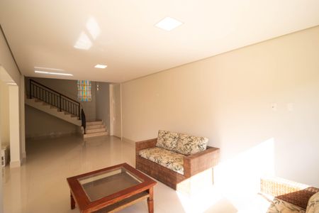 Casa de condomínio à venda com 1076m², 7 quartos e 5 vagasSala