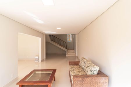 Casa de condomínio à venda com 1076m², 7 quartos e 5 vagasSala