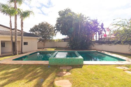 Casa de condomínio à venda com 1076m², 7 quartos e 5 vagasQuintal