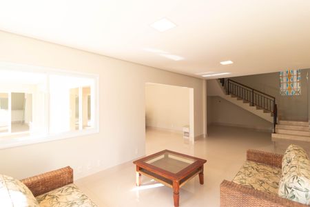 Casa de condomínio à venda com 1076m², 7 quartos e 5 vagasSala