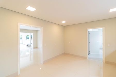 Casa de condomínio à venda com 1076m², 7 quartos e 5 vagasCozinha