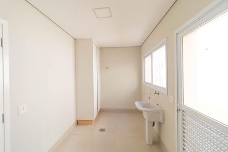 Casa de condomínio à venda com 1076m², 7 quartos e 5 vagasÁrea de Serviço