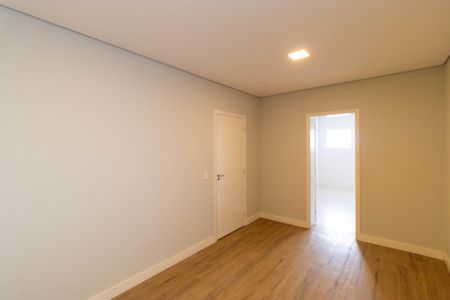 Casa de condomínio à venda com 1076m², 7 quartos e 5 vagasCloset da Suíte 05