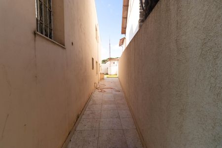 Casa de condomínio à venda com 1076m², 7 quartos e 5 vagasQuintal