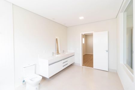Casa de condomínio à venda com 1076m², 7 quartos e 5 vagasBanheiro da Suíte 05