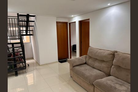 Casa de condomínio para alugar com 96m², 2 quartos e 1 vaga Casa de condomínio para alugar com 96m², 2 quartos e 1 vagaSala