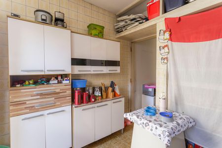 Casa à venda com 152m², 3 quartos e 2 vagas Casa à venda com 152m², 3 quartos e 2 vagasCozinha