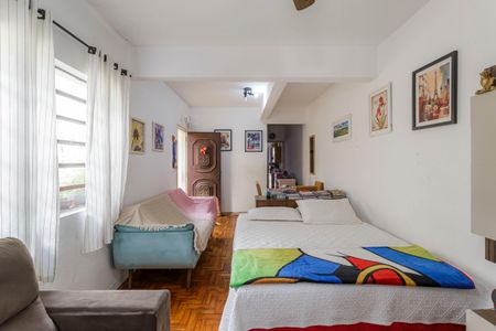 Casa à venda com 152m², 3 quartos e 2 vagas Casa à venda com 152m², 3 quartos e 2 vagasSala