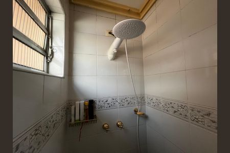 Casa para alugar com 216m², 4 quartos e 2 vagas Casa para alugar com 216m², 4 quartos e 2 vagasBanheiro da Suíte 2