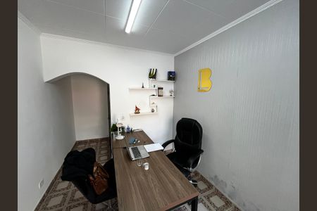 Casa para alugar com 216m², 4 quartos e 2 vagas Casa para alugar com 216m², 4 quartos e 2 vagasQuarto 1