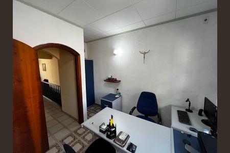 Casa para alugar com 216m², 4 quartos e 2 vagas Casa para alugar com 216m², 4 quartos e 2 vagasQuarto 2