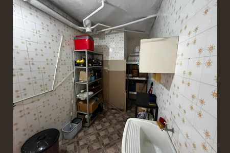 Casa para alugar com 216m², 4 quartos e 2 vagas Casa para alugar com 216m², 4 quartos e 2 vagasÁrea de Serviço
