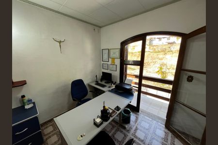 Casa para alugar com 216m², 4 quartos e 2 vagas Casa para alugar com 216m², 4 quartos e 2 vagasQuarto 2