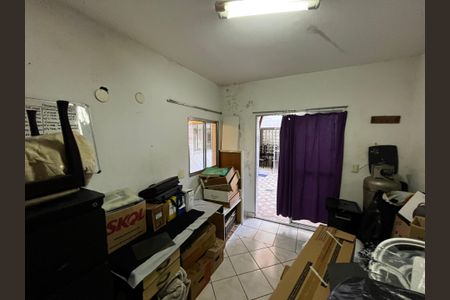 Casa para alugar com 216m², 4 quartos e 2 vagas Casa para alugar com 216m², 4 quartos e 2 vagasEdícula