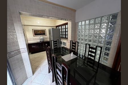 Casa para alugar com 216m², 4 quartos e 2 vagas Casa para alugar com 216m², 4 quartos e 2 vagasSala de Jantar