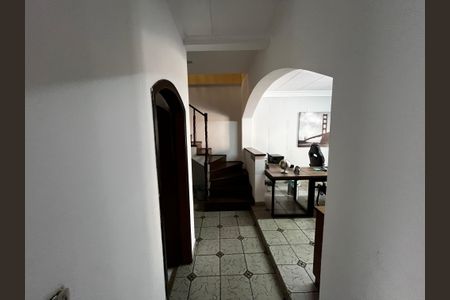 Casa para alugar com 216m², 4 quartos e 2 vagas Casa para alugar com 216m², 4 quartos e 2 vagasSala 2