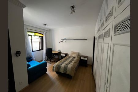 Casa para alugar com 216m², 4 quartos e 2 vagas Casa para alugar com 216m², 4 quartos e 2 vagasSuíte 1